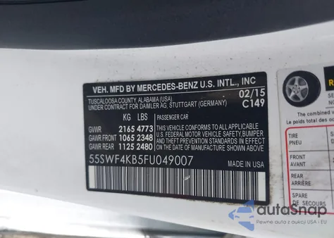 2015 Mercedes-Benz C 300 4Matic/Luxury 4Matic/Sport 4Matic z USA, uszkodzony, nr VIN 55SWF4KB5FU049007